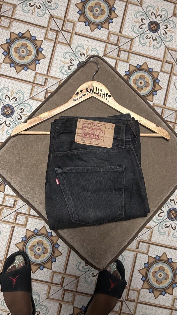 Levi’s 501 Vintage 1996 (Category: Jeans) located in Jordan. Submitted by pareng_j0mar (Listing ID 1469521843, Image 1). Description: Waist 31 to 32 Length 44 Hem 7 Front Rise 10 Back Rise 9 Thigh 10 .