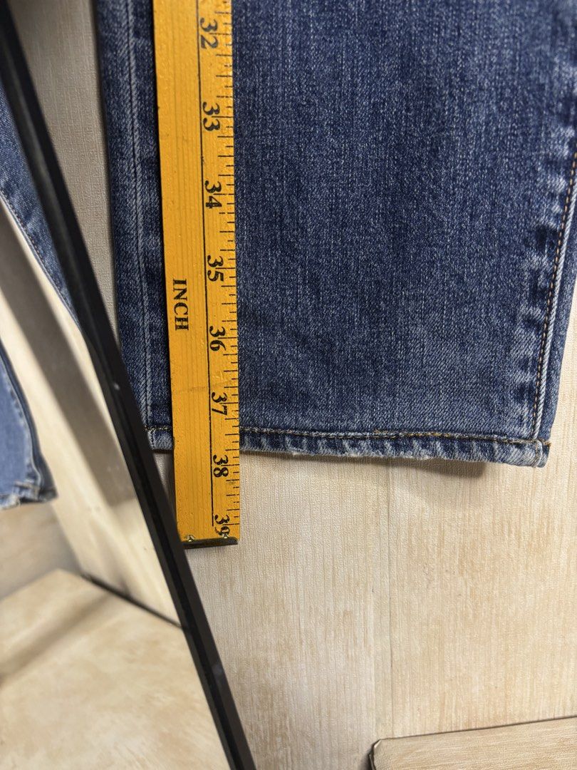 LEVIS 502 SELVEDGE TAPERED JEANS (Category: Jeans) located in Cabuyao City. Submitted by pormanation-thrift-store (Listing ID 1469423529, Image 3). Description: LEVIS 502 SELVEDGE TAPERED JEANS Condition: EXCELLENT Color rate: 9/10 Size: 28 Dimes: 30”Wx38”L Issue: ALTERED LENGTH‼️ Price: 1500.