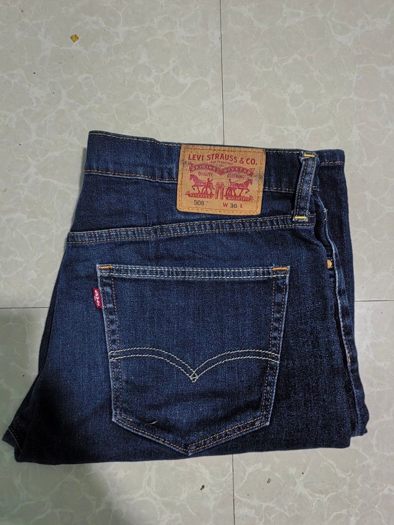 Levis 508 jorts (Category: Shorts) located in Samal. Submitted by rj_thrift (Listing ID 1469532714, Image 3). Description: Size 36x22 No issue Excellent condition.