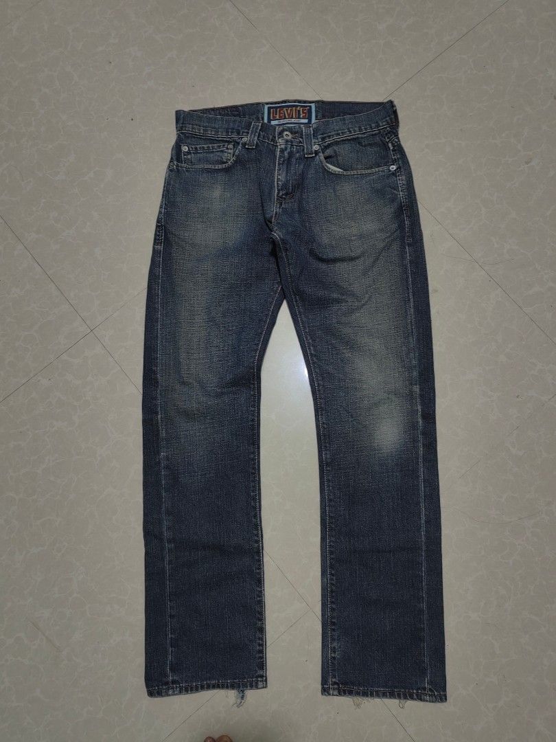 Levis 511 (Category: Jeans) located in Samal. Submitted by rj_thrift (Listing ID 1469535389, Image 3). Description: Size 34x40 leg 8 Issue on pic Crispy condi Excellent condi.
