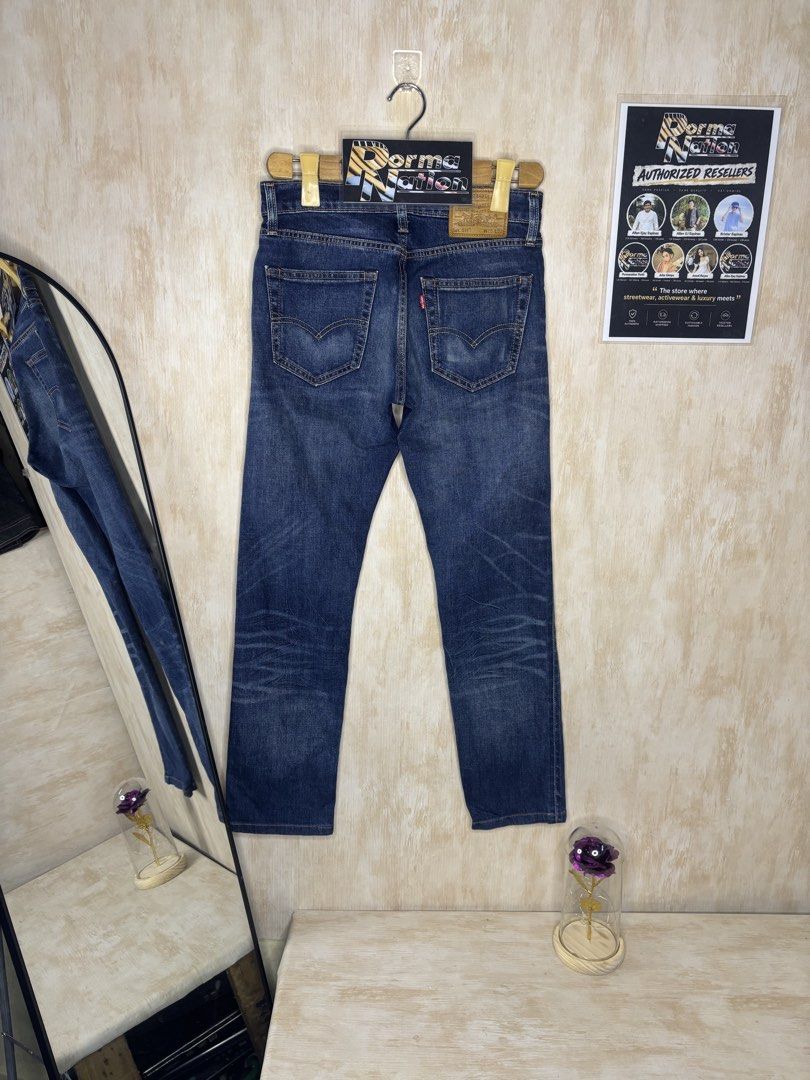 LEVIS 511 SELVEDGE (Category: Jeans) located in Cabuyao City. Submitted by pormanation-thrift-store (Listing ID 1469423095, Image 1). Description: LEVIS 511 SELVEDGE Condition: EXCELLENT Color rate: 9.5/10 Size: 28 Dimes: 29-30”W x37.5”L Issue: ALTERED LENGTH‼️ ✅ Price: 1500.
