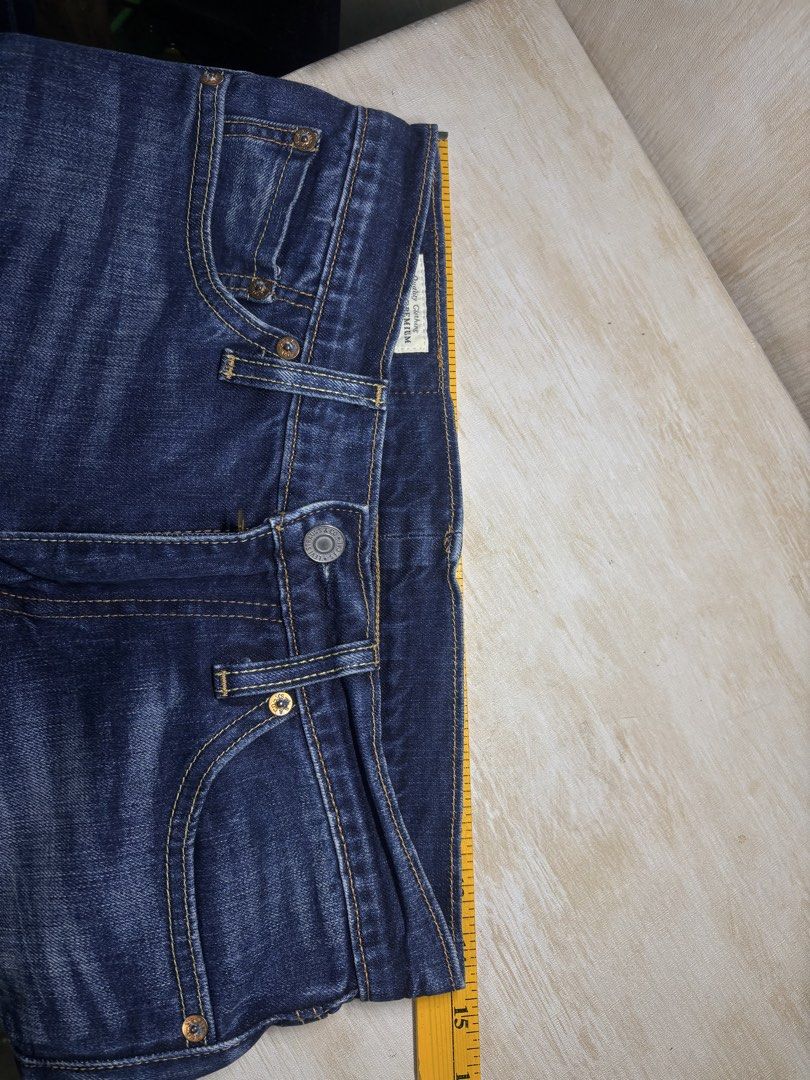 LEVIS 511 SELVEDGE (Category: Jeans) located in Cabuyao City. Submitted by pormanation-thrift-store (Listing ID 1469423095, Image 2). Description: LEVIS 511 SELVEDGE Condition: EXCELLENT Color rate: 9.5/10 Size: 28 Dimes: 29-30”W x37.5”L Issue: ALTERED LENGTH‼️ ✅ Price: 1500.