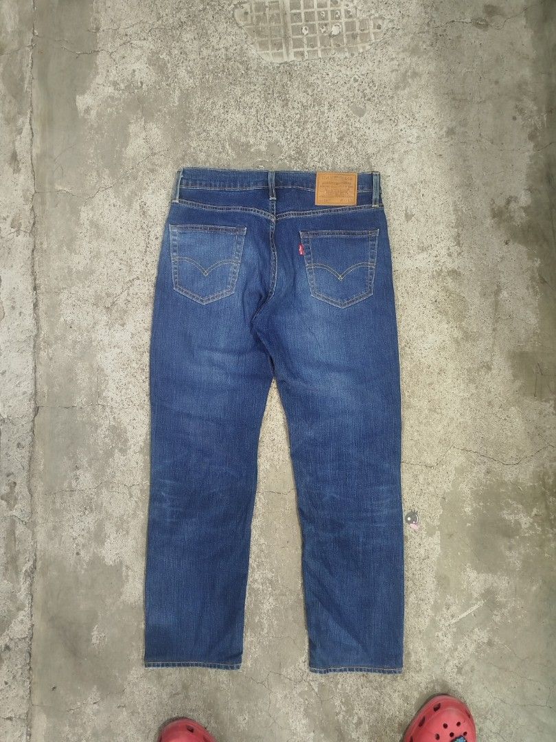 Levi's 511 Slim Fit Performance Jeans W30 L32 Blue (Category: Jeans) located in Cebu City. Submitted by bedazzled23 (Listing ID 1469399310, Image 1). Description: - Brand: Levi's 511 - Fit: Slim fit with performance stretch denim - Size: W30 L32 - Color/Wash: Clean blue medium wash with subtle fading on thighs 📍Cebu City 🏷️Price + sf.