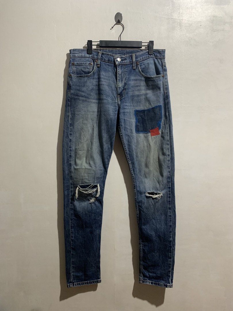 Levi’s 512 Distressed and Patchwork Denim Jeans (Category: Jeans) located in Gumaca. Submitted by getscore.ph (Listing ID 1469500397, Image 1). Description: WTS ❗️LEVI’S 512 DISTRESSED AND PATCHWORK DENIM JEANS❗ ✅Size: 32x32 on tag ✅Actual Dimes: Waistline 33 Thigh 9.5 Length 41 Hem 6.5 ✅Color Rate: 9.5/10 ✅Condition: Excellent ✅Issue: None Color may due to lightning NEED WASH DM ME TO PURCHASE 📥📥 📍Loc. Gumaca,Quezon 📍Courier: JNT EXPRESS.