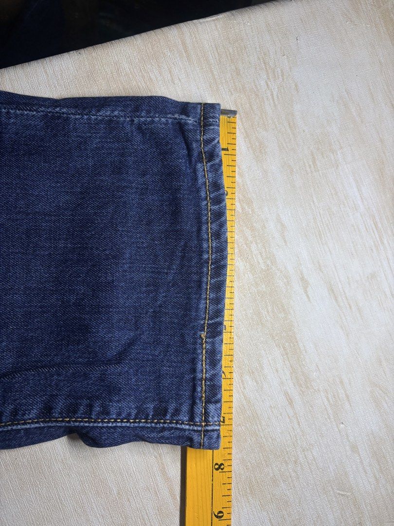 LEVIS 514 STRAIGHT JEANS (Category: Jeans) located in Cabuyao City. Submitted by pormanation-thrift-store (Listing ID 1469422895, Image 3). Description: LEVIS 514 STRAIGHT JEANS Condition: EXCELLENT Color rate: 9.5/10 Size: 30 Dimes: 32”Wx42”L Issue: NONE✅ Price: 1200.
