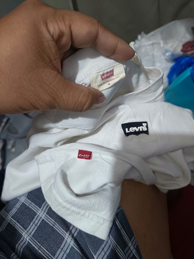 Levis batwing logo (Category: Tshirts & Polo Shirts ) located in Cebu City. Submitted by iamnegotiable (Listing ID 1469560785, Image 1). Description: Levis batwing chest Levis Shirt size Medium Dimes Width 19.5 inch Length 27.5 inch need wash again available accepting offers.
