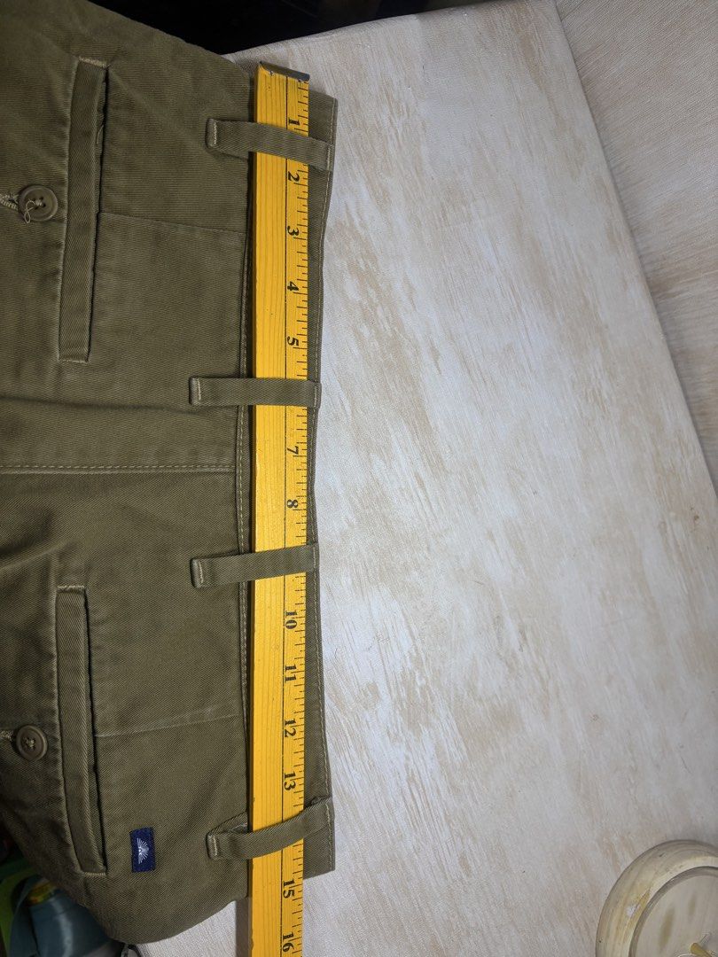 LEVIS MADE & CRAFTED CHINO PANTS (Category: Chinos) located in Cabuyao City. Submitted by pormanation-thrift-store (Listing ID 1469422298, Image 2). Description: LEVIS MADE & CRAFTED CHINO PANTS Condition: Very GOOD Color rate: 9/10 Size: 29 Dimes: 30”Wx40”L Issue: NONE✅ Price: 1200.