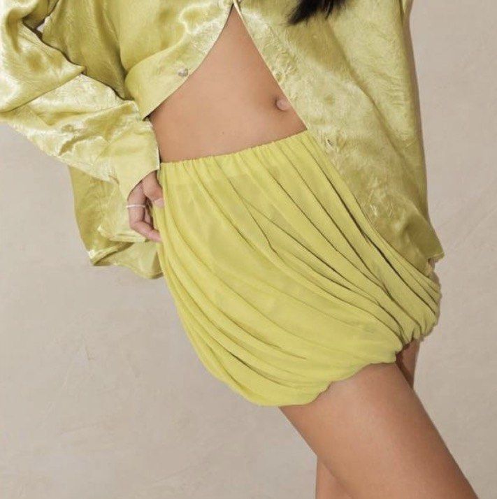 LF: Araw the line cyanea swirl mini (Category: Skirts) located in Paranaque City. Submitted by lovelyzshoppp (Listing ID 1469522707, Image 1). Description: - LOOKING FOR!! Turquoise or citron color - dm me if any and what’s the offer .