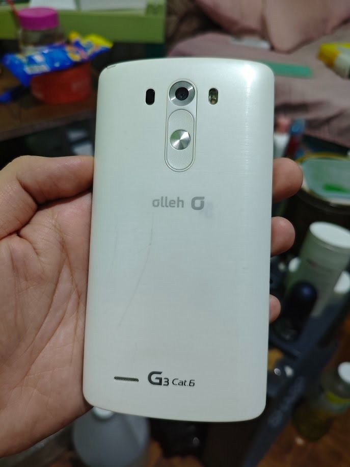 LG G3 32GB 3GB Ram White (Category: Other Mobile & Gadget Accessories) located in Quezon City. Submitted by cosmic_xhenon (Listing ID 1469481878, Image 1). Description: FOR ONLY 2K PRICE around 98% smoothness overall SUPER PRESENTABLE GREAT BATTERY LIFE MALINAW CAMERA Selling LG G3 32GB 3GB Ram Color: WHITE ANDROID 6.0 MARSHMALLOW 5.5 INCHES SCREEN Snapdragon 805 (28 nm) Adreno 420 32GB ROM 3GB RAM DELIVERY VIA LALAMOVE OR MEET UPS LRT 1 ROOSEVEL