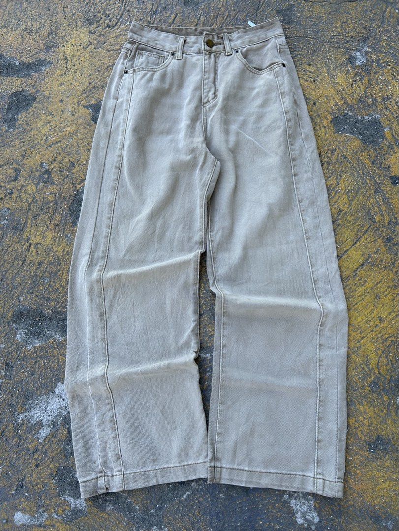 Light brown washed (Category: Jeans) located in Caloocan City. Submitted by hustlenhunt (Listing ID 1469529094, Image 1). Description: W-27 L-39 Thigh-10.5 Hem-10 -No Issue -Condition:10/10 •MOP- Gcash/BDO •MOD- JNT/LALAMOVE/MEET-UP 📍North Caloocan.