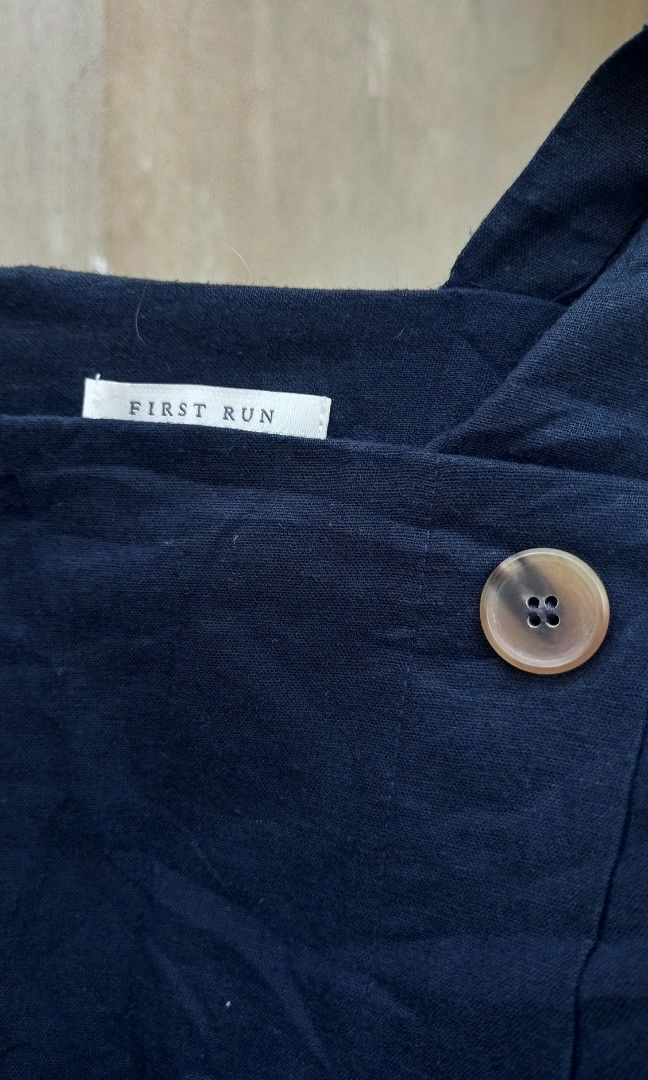 Linen deep navy blue slip dress (Category: Dresses) located in Davao. Submitted by kannikasok1987 (Listing ID 1469569197, Image 3). Description: Bust 36 Waist 27-28 Hips 35 L 43 good as new.