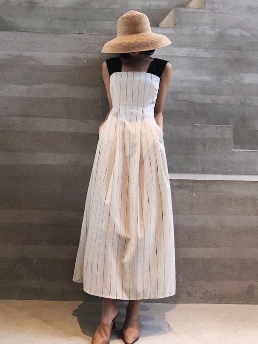Linen Ivory Midi Dress (Category: Dresses) located in Pagudpud. Submitted by altheacee063978 (Listing ID 1469559864, Image 3). Description: .