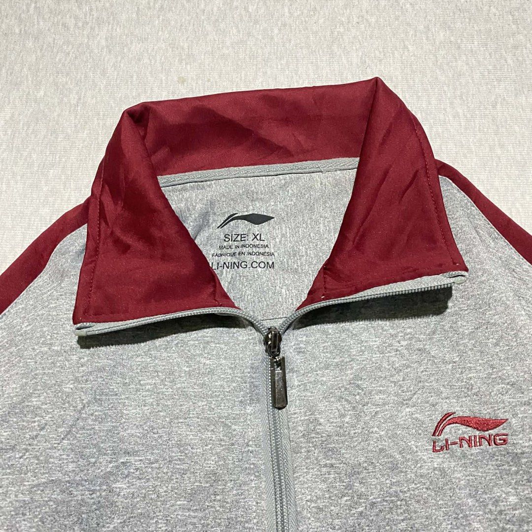 Lining Qzip Steph Curry (Category: Coats, Jackets and Outerwear) located in Mabalacat. Submitted by stellargarments (Listing ID 1469426425, Image 3). Description: Length : 26 Width : 22 Condition : 9/10 MAKINIS PA YUNG BODY PART SOLID EMBROIDERED LOGO! DRIFIT COTTON BODY PART WITH 2 POCKETS RIBBINGS & HEM COTTON SUPER NICE & KINIS! VERY COMFY & SMOOTH ON SKIN SMOOTH INNER NEED WASH RIBBINGS & HEM FRESH FROM BALE.