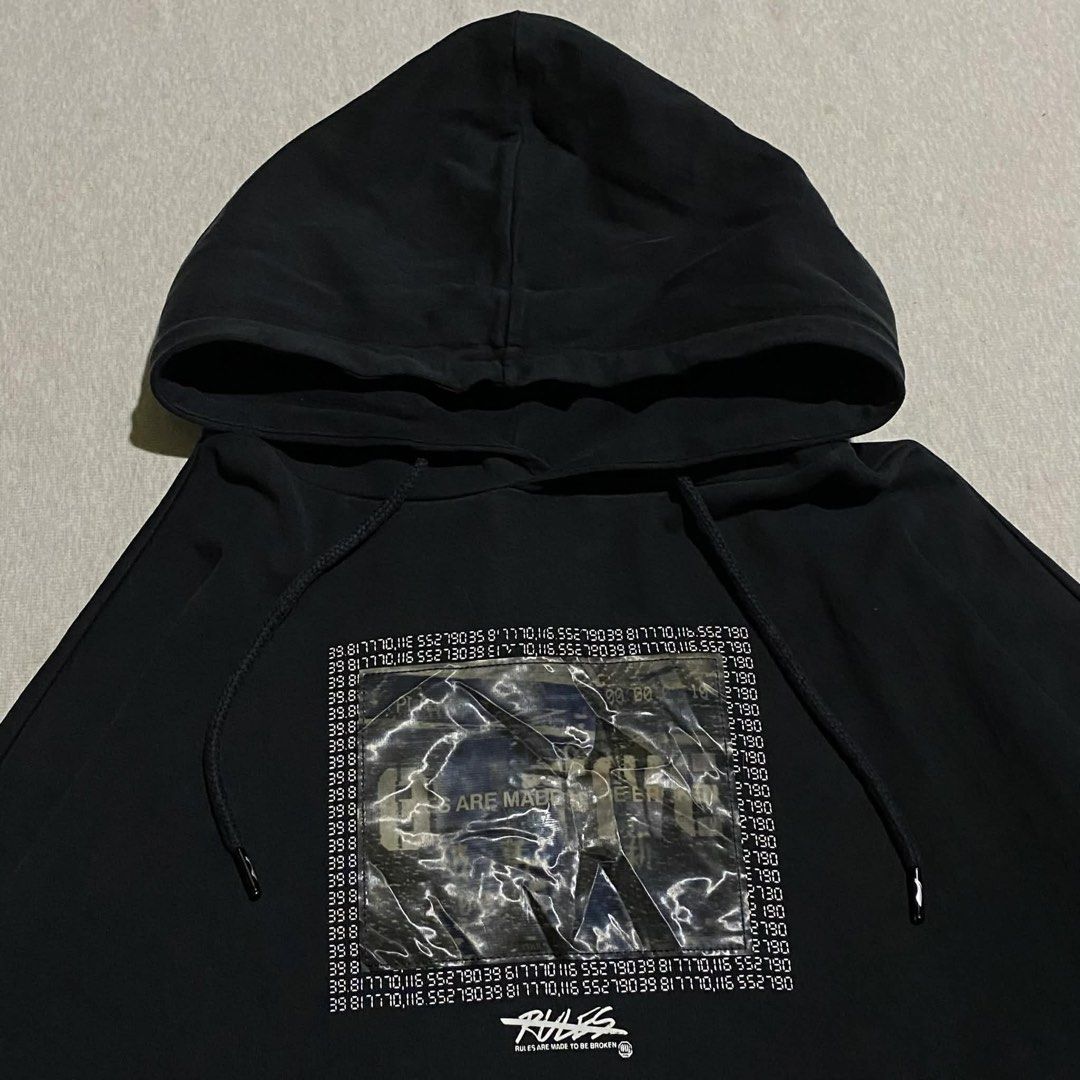 Lining x Badfive changing logo big back print (Category: Coats, Jackets and Outerwear) located in Mabalacat. Submitted by stellargarments (Listing ID 1469432715, Image 3). Description: Length : 28 Width : 25 Condition : 8.5/10 MAIKINIS TELA VERY COMFY FABRIC BUONG BUO LAHAT LOGOS WITH BIG BACKPRINT GANDA NAG IIBA DESIGN FRONT CHANGING LOGO ⬇️ ( BAD FIVE to RULES ARE MADE TO BE BROKEN ) COMPLETE TAGS VERY COMFY & SMOOTH ON SKIN minimal scratch sa 