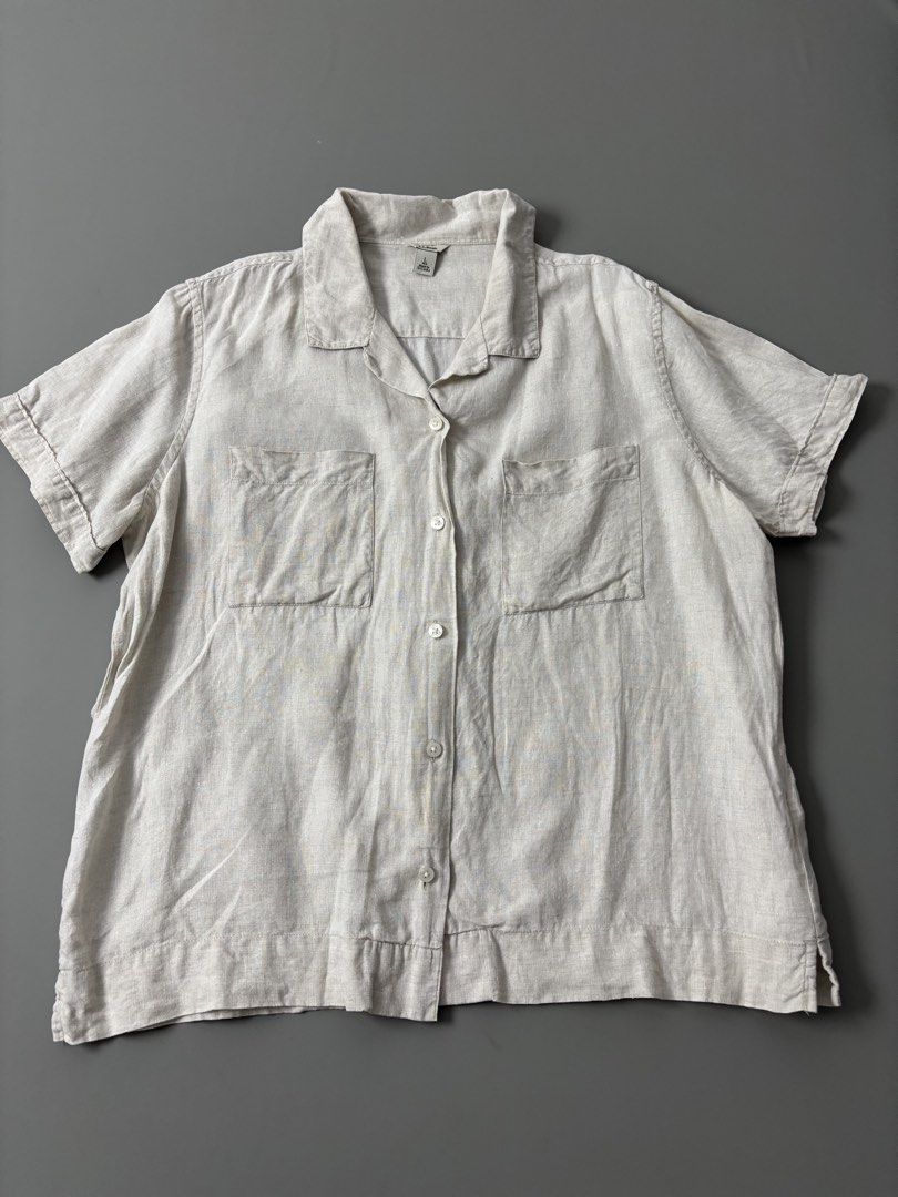 l.l.bean Linen Open-Collar Shirt (Category: Tshirts & Polo Shirts ) located in San Fernando. Submitted by kayemanalac_05 (Listing ID 1469525298, Image 1). Description: Color: Oat Size: Large Unisex L 25.5 W23.