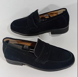 (Category: ) located in . Submitted by zarelthrift (Listing ID 1469521109, Image 1). Description: .