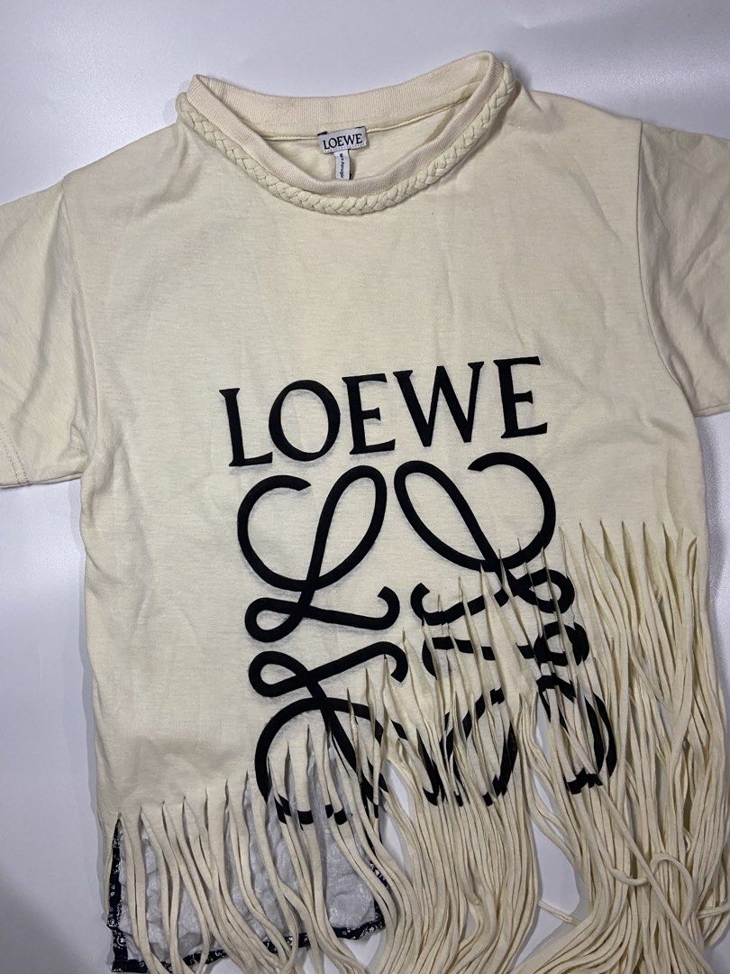 loewe croptop style (Category: Activewear) located in Silay City. Submitted by sheen_silyow14 (Listing ID 1469513056, Image 2). Description: with 18 length 17 pristine condition no flaws.