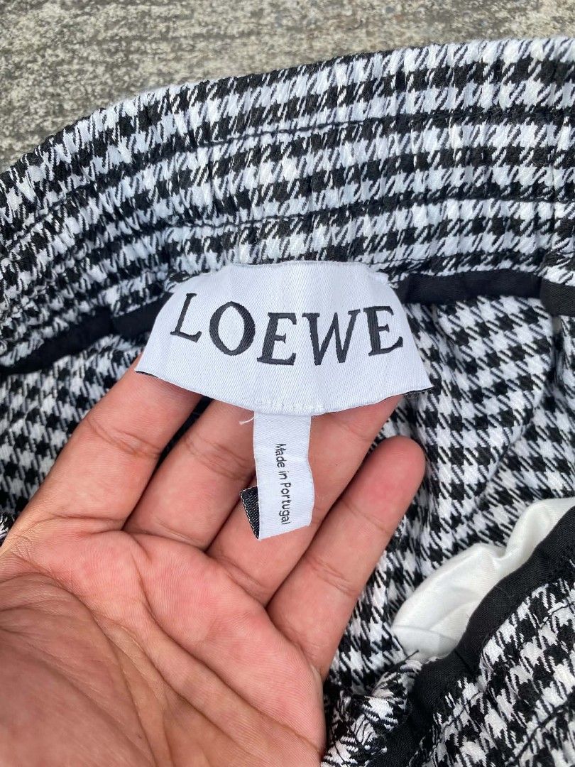 LOEWE TROUSER (Category: Other Bottoms) located in Polomolok. Submitted by warmfire.3185dd (Listing ID 1469439847, Image 3). Description: .