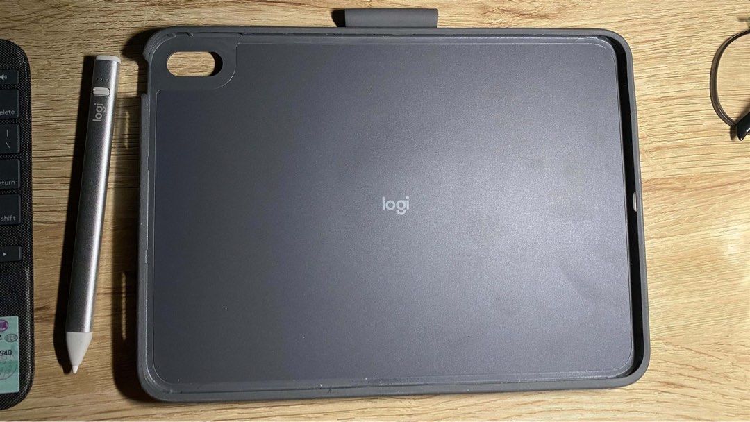 Logitech Combo-touch for iPad 10th / 11th Gen (Category: Other Accessories) located in Cebu City. Submitted by aagyoshan (Listing ID 1469410092, Image 3). Description: Purpose for Selling: Need Funds for Philippines Schools Debate Championship 🧷 Brand: Logitech Combo Touch 🧷 Compatibility: iPad 10th / 11th Gen 🧷 Color: Dark grey textured finish 🧷 Features: Detachable keyboard, built-in trackpad, and flexible kickstand 🧷 Protection: Full back