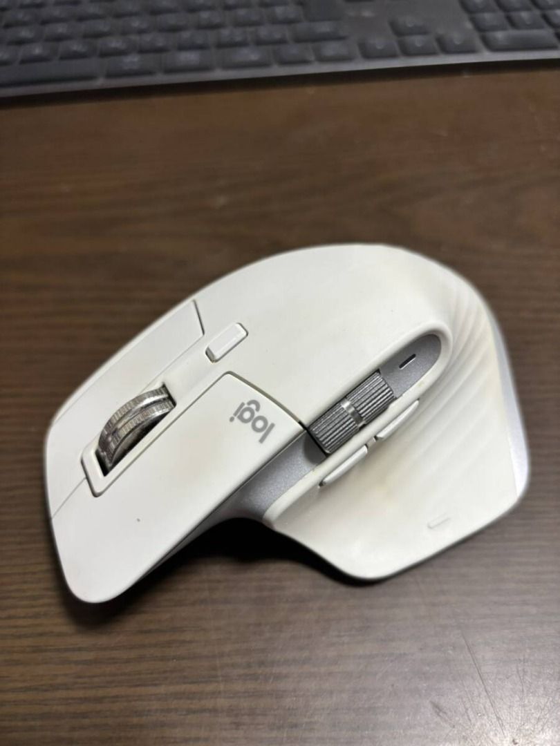 Logitech MX Master 3S Performance Wireless Mouse (Used) (Category: Mouse & Mousepads) located in Caloocan City. Submitted by letao_shopping_ph (Listing ID 1469409242, Image 3). Description: Logitech mouse I believe I have used it for about three years. Please check the images to see its condition. 🇯🇵 Interested in this item? Feel free to message us for more details. 🏷️ Product Code: A-1376 🛍️ More Similar Products Available 📂 Catalog Code: B
