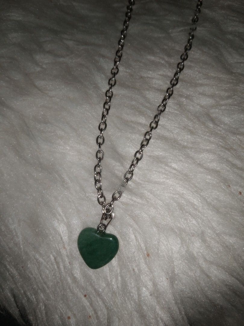 Long necklace with jade heart pendant (Category: Necklaces) located in Quezon City. Submitted by eidorableshop (Listing ID 1469403043, Image 3). Description: .
