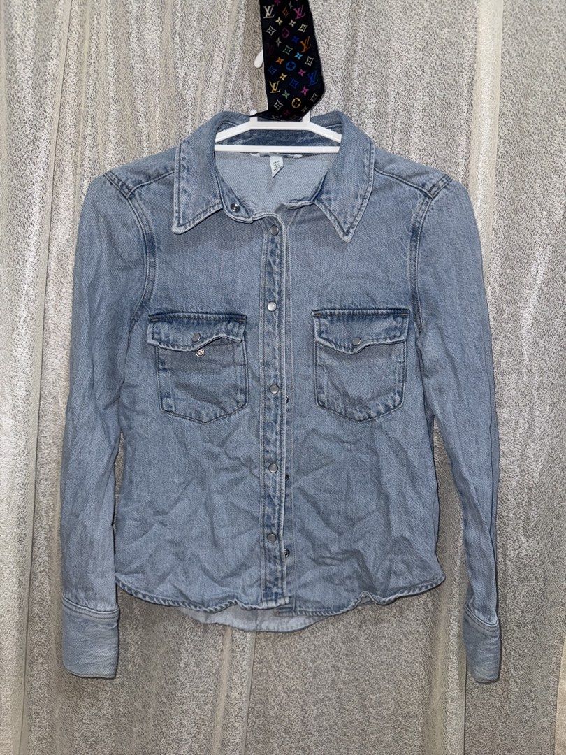 Long sleeve denim (Category: Coats, Jackets and Outerwear) located in Manila. Submitted by silentrabbit_4325e7 (Listing ID 1469529073, Image 1). Description: .