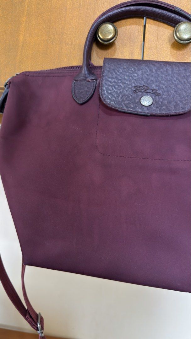 LONGCHAMP BURGUNDY (Category: Shoulder Bags) located in Manila. Submitted by urban-vintage_2 (Listing ID 1469444184, Image 2). Description: ISSUE: NONE (NEED WASH) MOP :GCASH (NO COD) SHIP VIA: LALAMOVE & J&T LOCATION: PASIG CITY OFF / LEGIT .