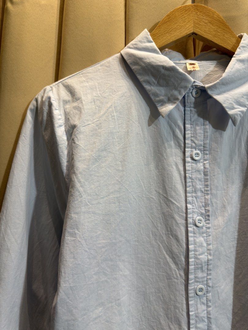 LONGSLEEVE CROPPED SHIRT (Category: Longsleeves) located in Manila. Submitted by glamstylemnl (Listing ID 1469475413, Image 2). Description: ♡ SIZE: L ♡ BUST: 38 ♡ Swipe left to see the actual color & details ♡ classic cropped shirt, relaxed fit ♡ HQ • 10/10 ♡ Ready to wear 👚.