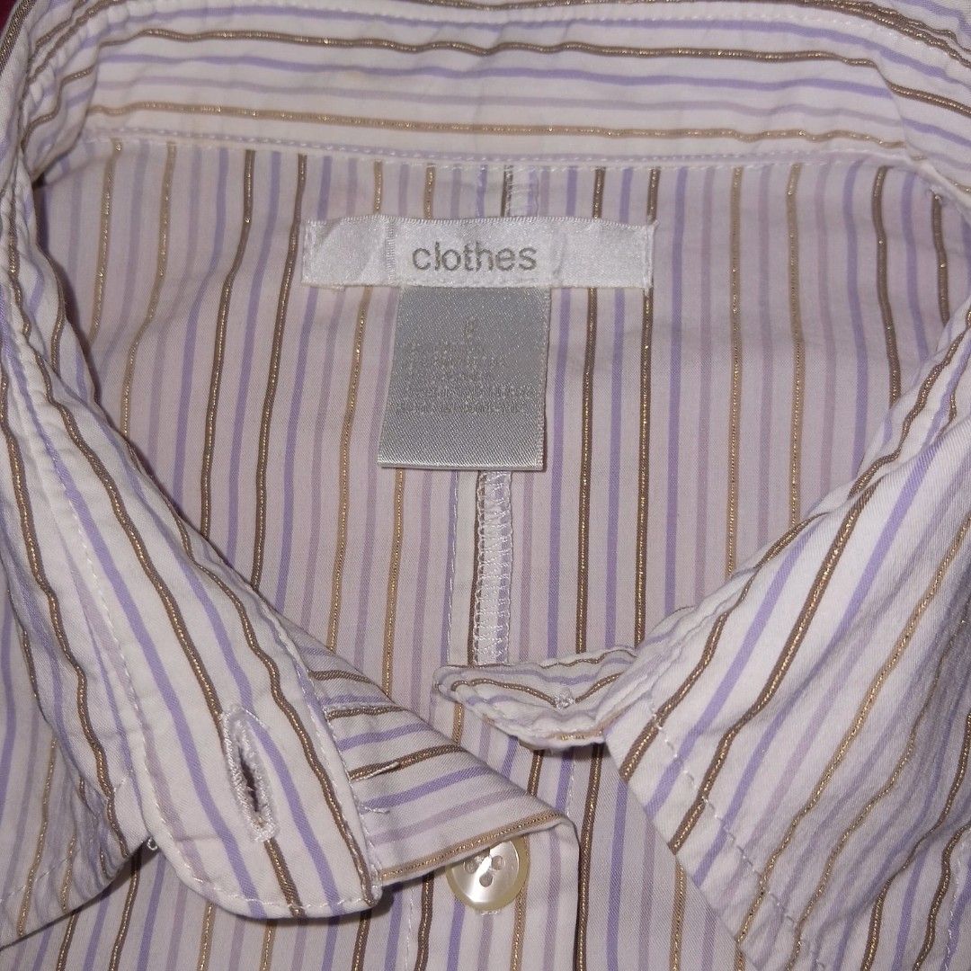 Longsleeve glittered polo - Large (Category: Longsleeves) located in Manila. Submitted by twentyfifthbymaria (Listing ID 1469417386, Image 2). Description: HELP ME DECLUTTER MY CLOSET♡.