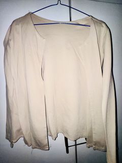 (Category: ) located in . Submitted by styledtwicethriftshop (Listing ID 1469490398, Image 1). Description: .