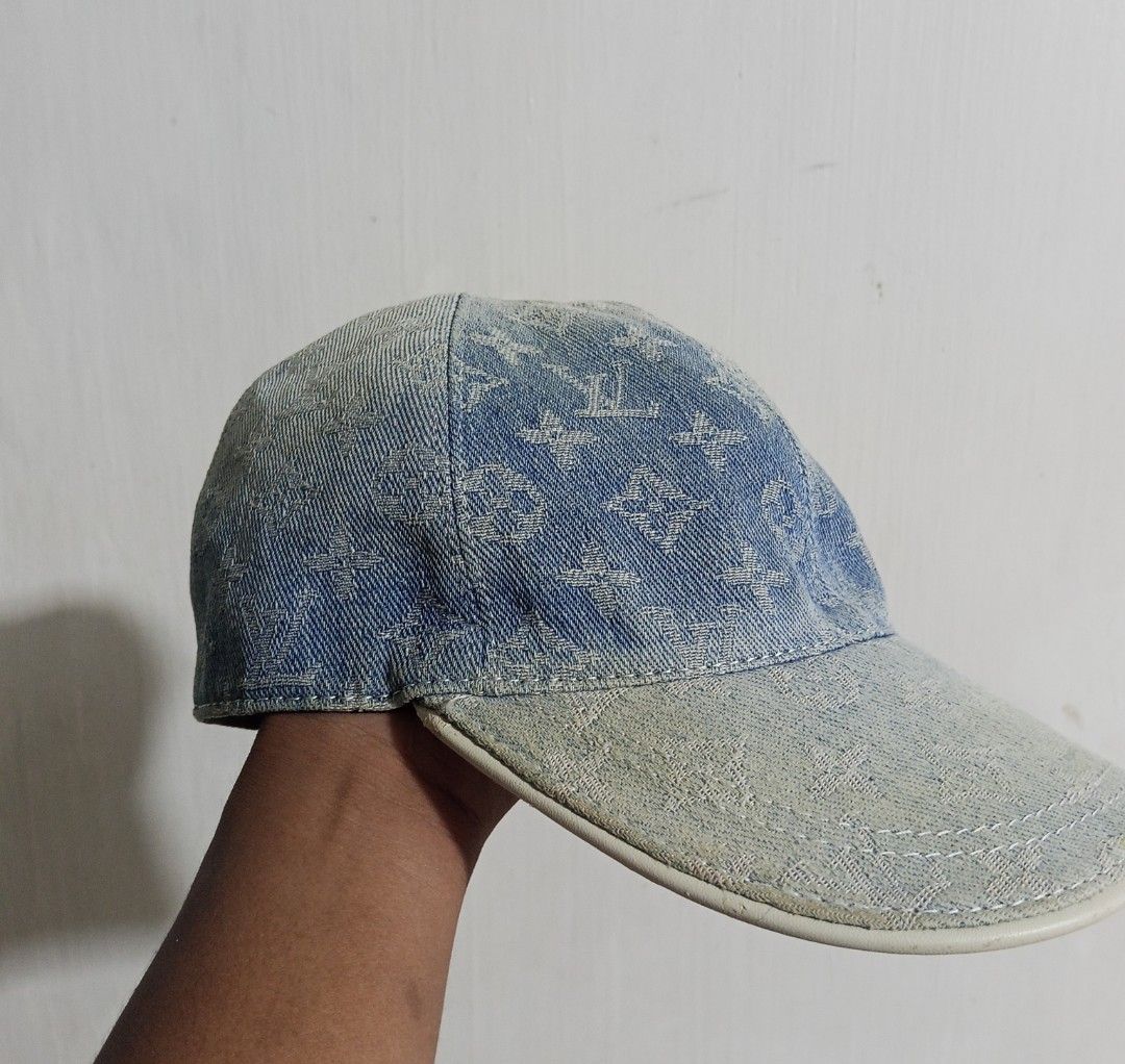 Louis Vuitton cap (Category: Activewear) located in Glan. Submitted by cpaharodde48008 (Listing ID 1469502660, Image 2). Description: Louis Vuitton cap Women's Cap Very good to excellent Need deep clean .