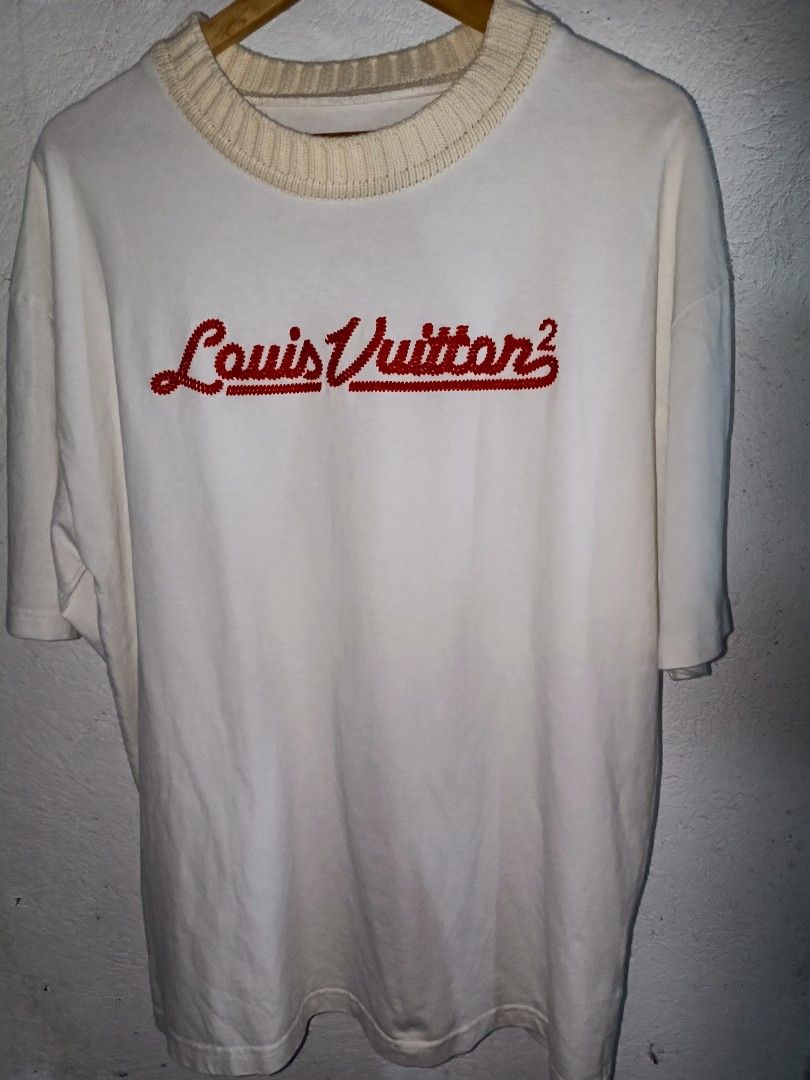 Louis Vuitton knitted shirt (Category: Luxury Apparel) located in Bacolod City. Submitted by freelion-1cc5 (Listing ID 1469503432, Image 1). Description: dimes:24x29 color rate:9.5/10 excellent condition need wash.