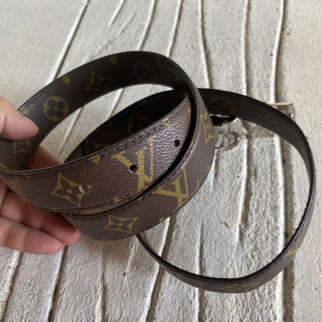 Louis Vuitton LV Initiales Reversible Belt (Category: Belts) located in Manila. Submitted by 4114thrifts.ph (Listing ID 1469453829, Image 3). Description: Item Name: Louis Vuitton LV Initiales Reversible Belt (Details) • Condition: Very Good Condition • Color Rate: 9.5/10 • Issue/s: None Mine: 950 + Shipping Fee 📥 Dasmariñas City, Cavite, 4114📍.
