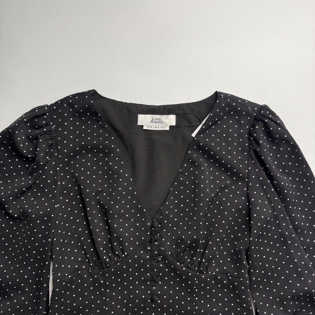 Love Bonito Jacque Polka Dot Buttondown (Category: Longsleeves) located in Quezon City. Submitted by beastmnl (Listing ID 1469490731, Image 2). Description: Dimension 16 width 19.5 length 19 sleeve length .