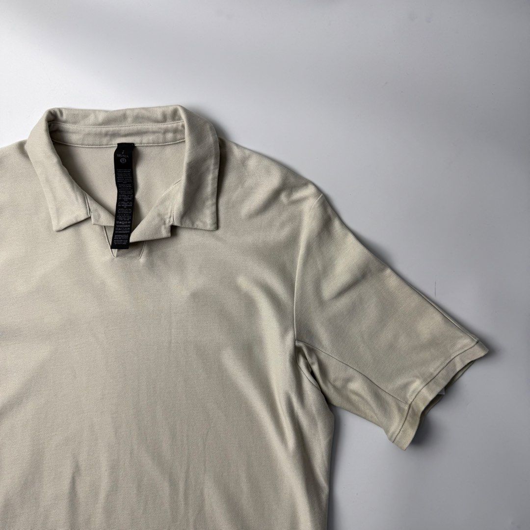 Lulu Lemon Poloshirt (Category: Tshirts & Polo Shirts ) located in Quezon City. Submitted by beastmnl (Listing ID 1469478645, Image 2). Description: Dimension 21 width 28 length .