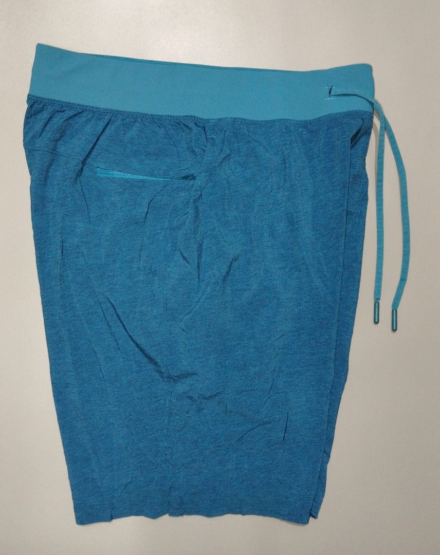 LULULEMON (Category: Shorts) located in Bacolod City. Submitted by hyoohxzx (Listing ID 1469501073, Image 3). Description: LULULEMON RUNNING SHORTS SIZE SMALL FIT 28 - 32 LENGTH 19 EXCELLENT CONDITION LOCATION BACOLOD CITY, NEGROS OCCIDENTAL.