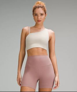(Category: ) located in . Submitted by Sportywear (Listing ID 1469546626, Image 1). Description: .