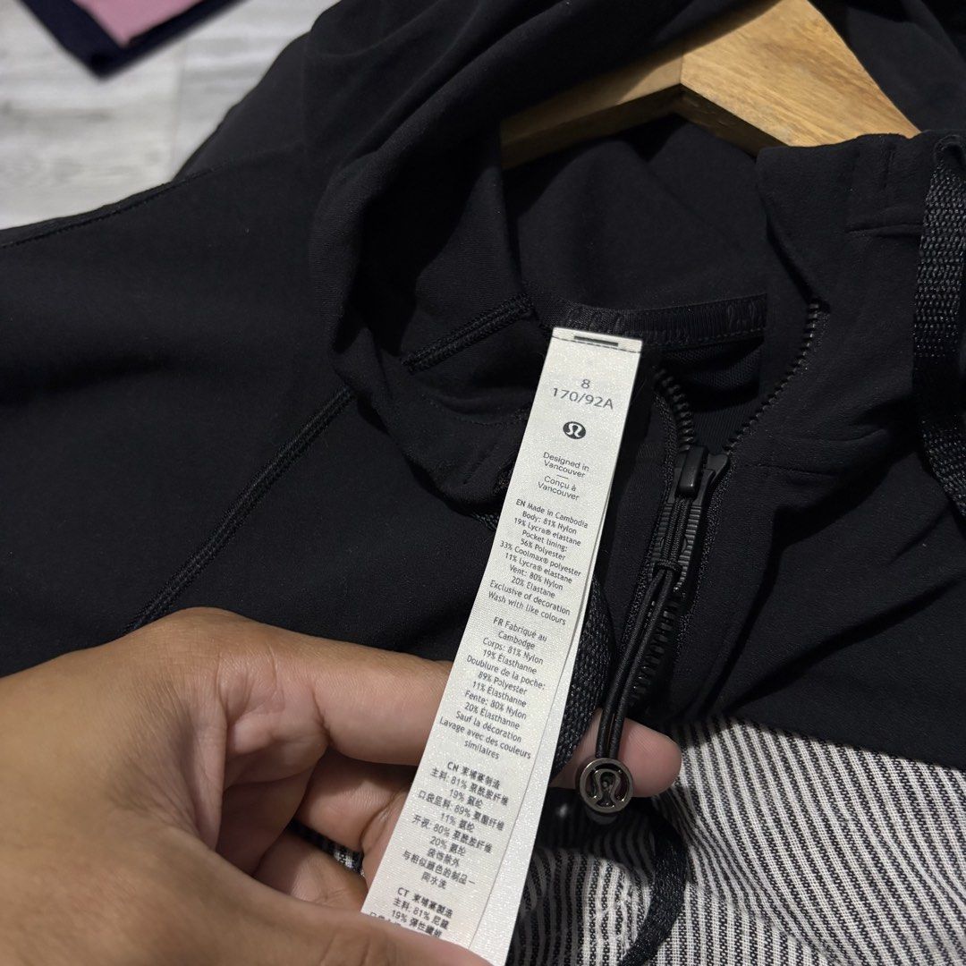 Lululemon Define Jacket Hooded Black Size 8 (Category: Coats, Jackets and Outerwear) located in Las Pinas. Submitted by jaymar1999 (Listing ID 1469402072, Image 3). Description: Lululemon Define Jacket Hooded Black Size 8 Size 8 No issue Excellent condition Good as new Price 1,999+Sf Location Manila Las Piñas.