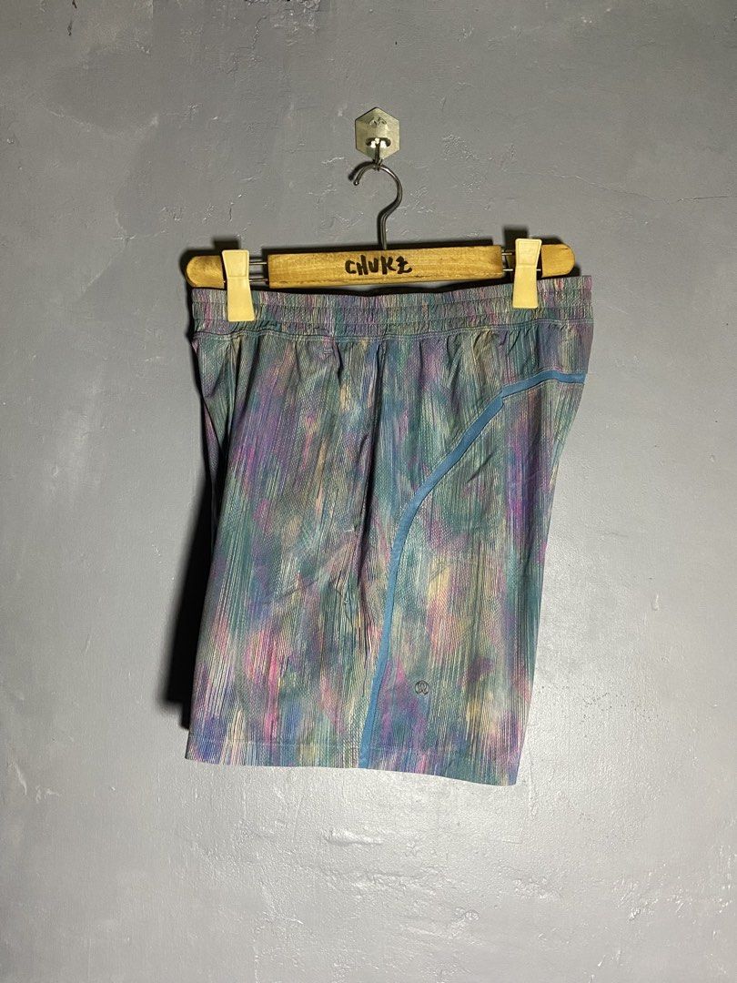 Lululemon Pace Breaker Shorts in the Pixel Diffuse Multi (PDIM) colorway (Category: Activewear) located in Cabuyao City. Submitted by chukz_x (Listing ID 1469526509, Image 2). Description: Lululemon Pace Breaker Shorts in the Pixel Diffuse Multi (PDIM) colorway Size : Medium Dimes : 30-32W 17L 11H Condition : Excellent Issue : none Price: 650 📍READY TO WEAR 📍Cabuyao Laguna.