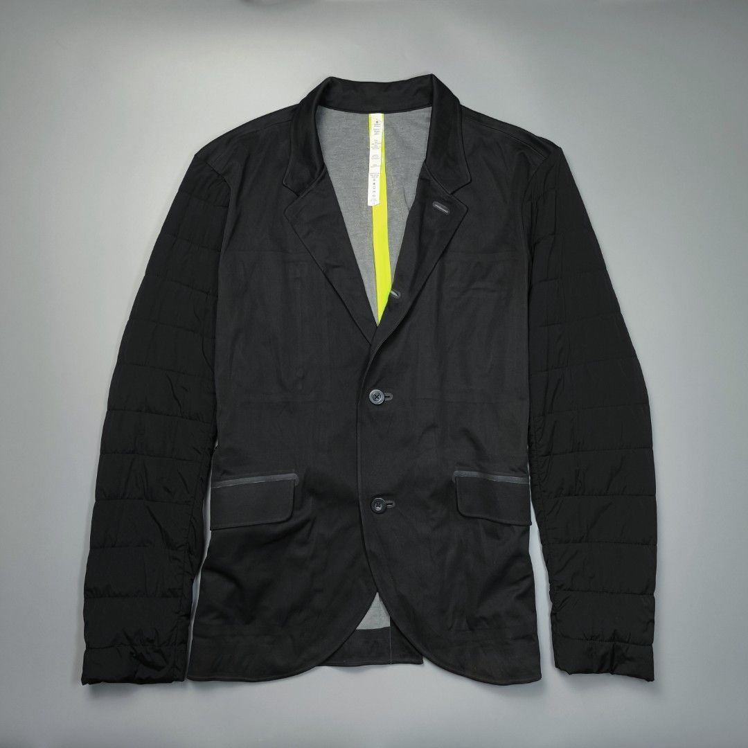 LULULEMON PUFFER BLAZER (Category: Coats, Jackets and Outerwear) located in Baguio. Submitted by nikholeisshop29 (Listing ID 1469555303, Image 1). Description: LULULEMON PUFFER BLAZER 800 + SF L on tag L:29 | W:22 Excellent condition Color rate:10/10.