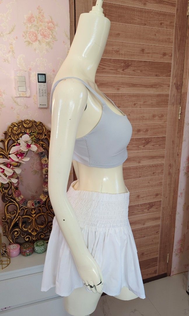 Lululemon Skirt & Bra Top (Category: Dresses) located in Pagudpud. Submitted by altheacee063978 (Listing ID 1469472507, Image 3). Description: s-m.
