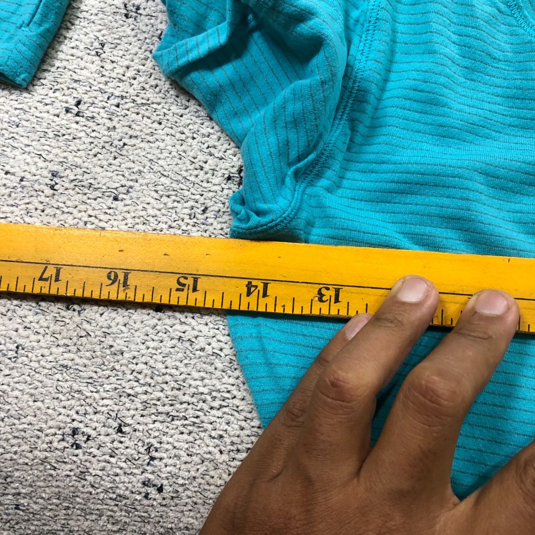 Lululemon Swiftly Tech Long Sleeve Crew Bleacher Blue (Category: Activewear) located in Santa Rosa. Submitted by sergids (Listing ID 1469467076, Image 3). Description: Lululemon Swiftly Tech Long Sleeve Crew Bleacher Blue Check fitting tops to ensure this fits you. Dimensions below are exact measurements, see pics as well for comparison. 9/10 Condition and Colorway Dimensions: Check pic slide for actual size and dimensions. J&T or Lalamove only. 