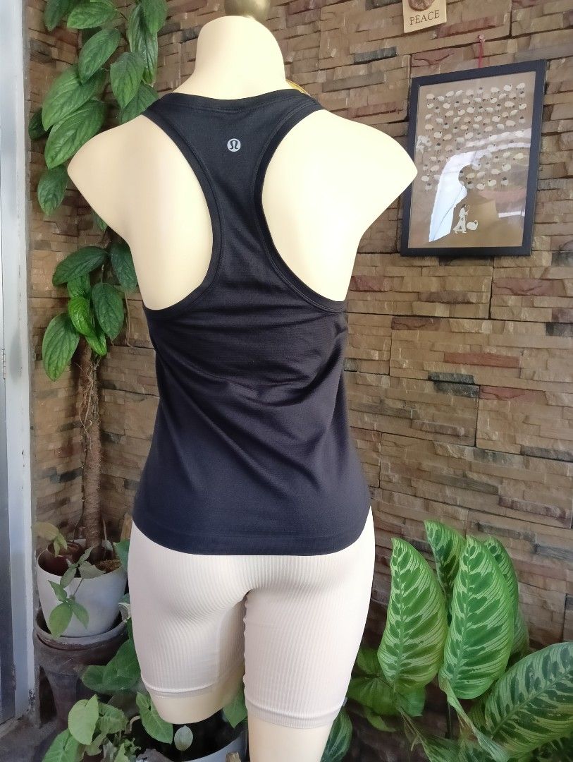 Lululemon Tank Top (Category: Activewear) located in Rizal. Submitted by timeless_shop (Listing ID 1469457381, Image 3). Description: ORIGINAL Lululemon Swiftly Tech Racerback Tank - Black Size 6 📏 Width: 15 inches lay flat 📏 Size Fit: Small to Medium Bust 32-34 📏 Length: 21 inches 💯 Good Condition: 9.9/10 - Like New! 🎨 Color Rate: 9.9/10 - Buo pa kulay! 👕 Maayos at malinis din. hindi ito laspag. 🧵 Quality ng Fabric: - Original Lululemon S
