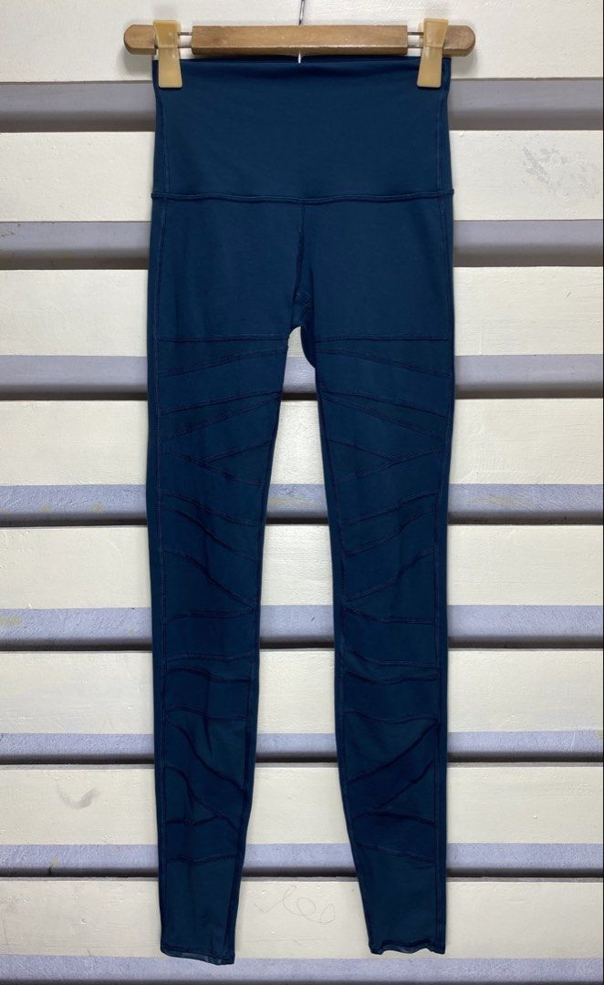 Lululemon wunder under high rise tech mesh leggings (Category: Activewear) located in Surigao. Submitted by ricsons (Listing ID 1469501751, Image 2). Description: Excellent condition No issue.