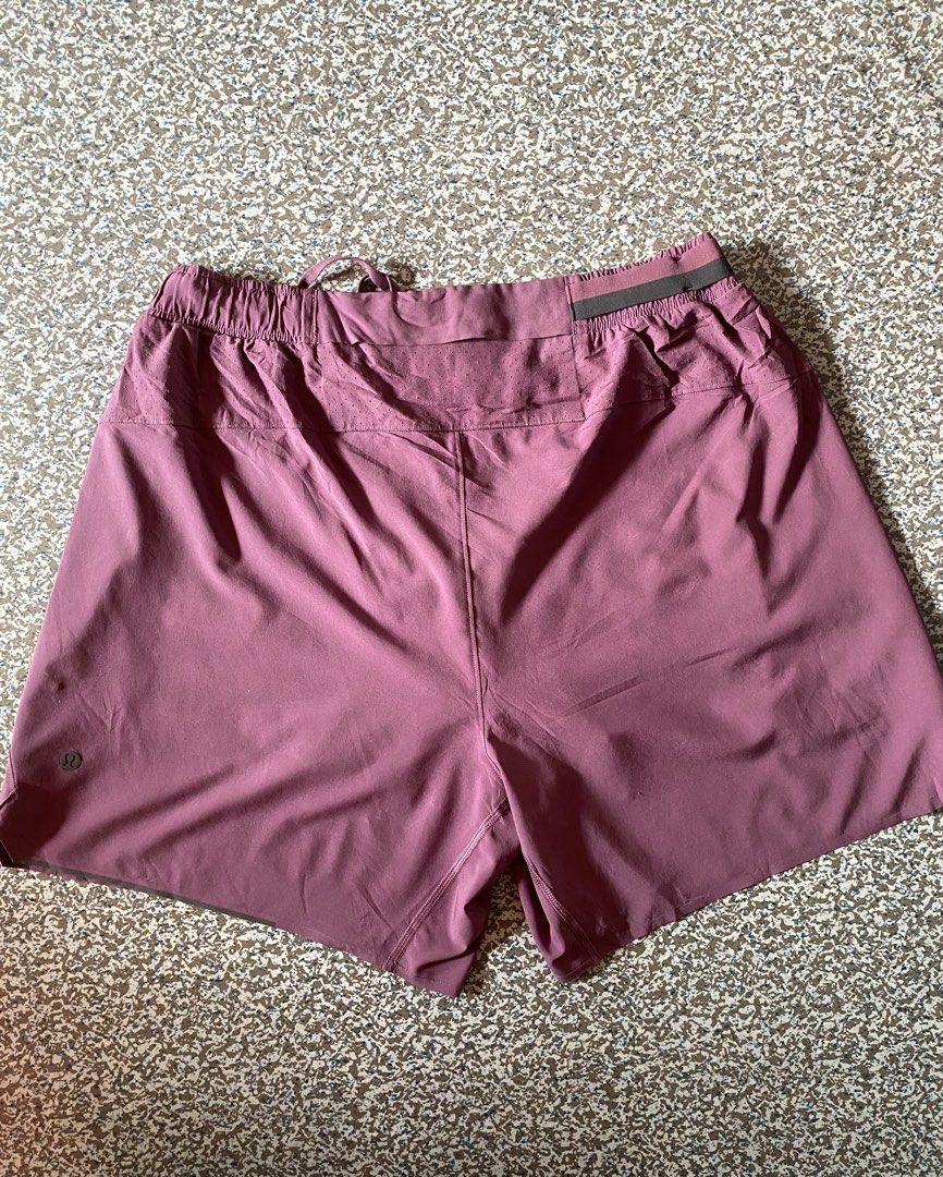 LULULWMON Running short (Category: Shorts) located in Dumaguete. Submitted by anthonylen35743 (Listing ID 1469455037, Image 2). Description: Dimes: W- 30(streachable) L-16 Leg opening-13 Excellent condi.
