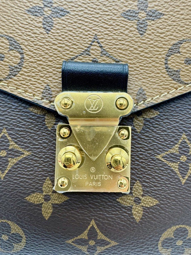 LV Pochette Metis Monogram Reverse Crossbody Bag (Category: Cross-body Bags) located in Tiaong. Submitted by purseloveph (Listing ID 1469547958, Image 3). Description: ❣️PLEASE TAKE THE TIME TO READ❣️ LV Pochette Metis Reverse Monogram Crossbody Bag ‭Approx: 9.8 L x 7.5 H x 2.8 W inches ‬ Date Code: AR1211 📌ONHAND? Yes 📌STILL AVAILABLE? Item not marked as sold means available ❌NO LALAMOVE/GRAB ETC. ❌NO COD ❌NO RESERVATION ❌NO WHEN WORN ✅SAME DA