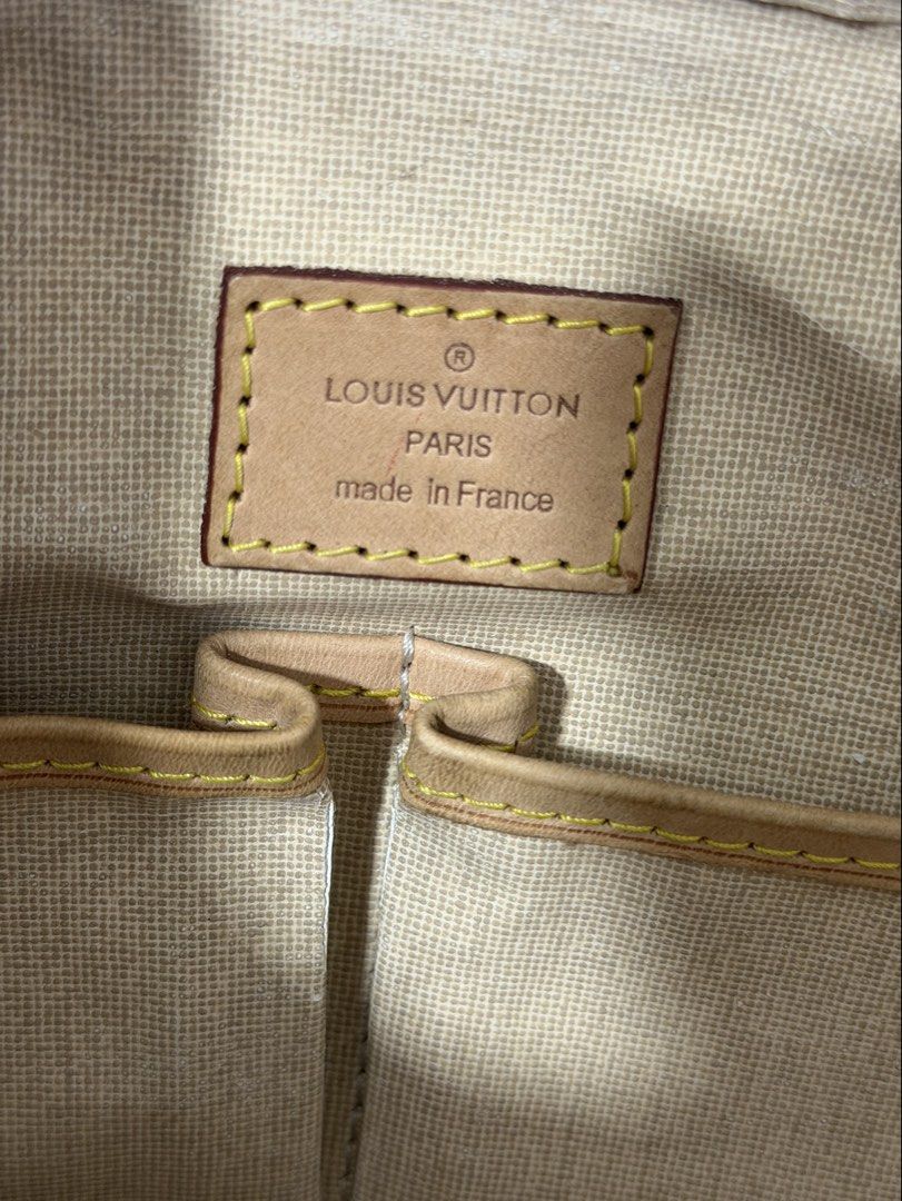 Lv Trouville small (Category: Luxury Bags & Wallets) located in Manila. Submitted by prelovedbyramiah (Listing ID 1469411498, Image 2). Description: coded expire ung loob .