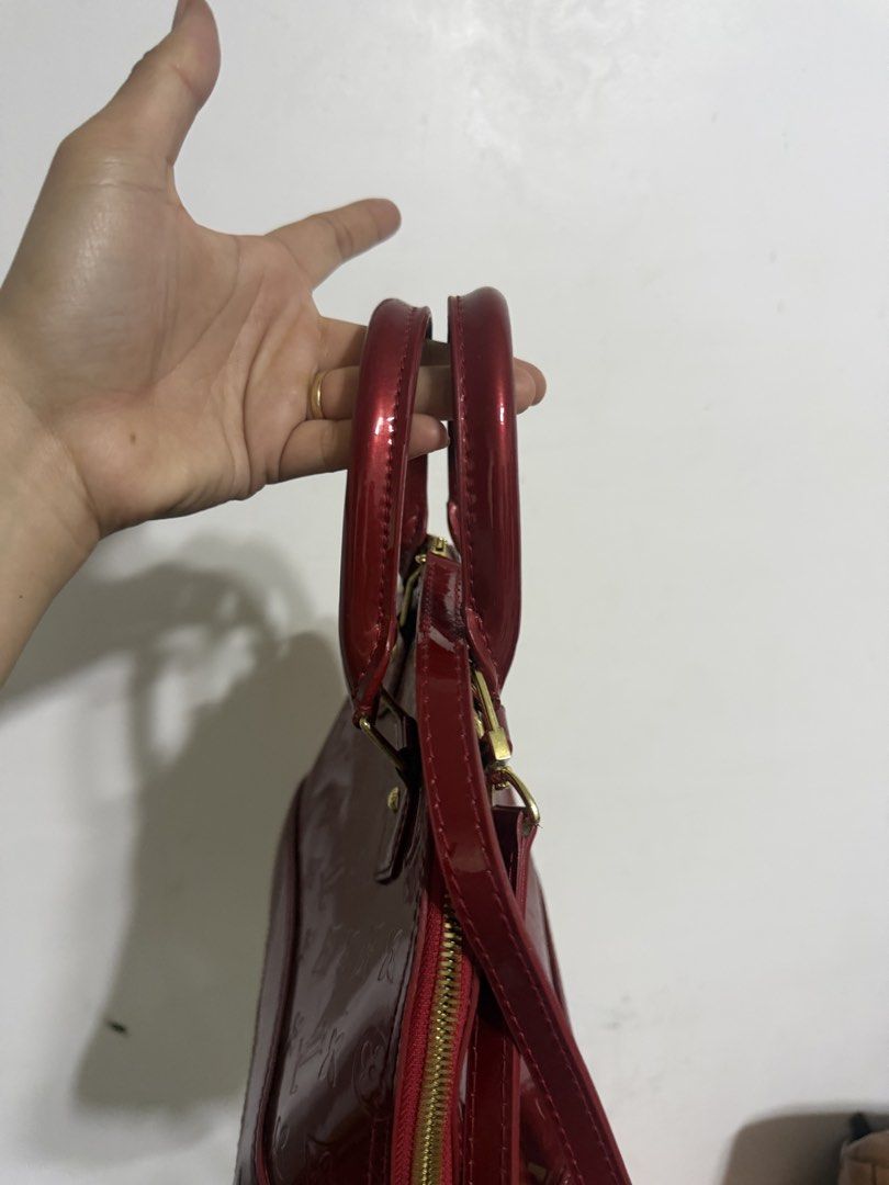 lv vernis alma small (Category: Luxury Bags & Wallets) located in Manila. Submitted by prelovedbyramiah (Listing ID 1469529383, Image 2). Description: coded.