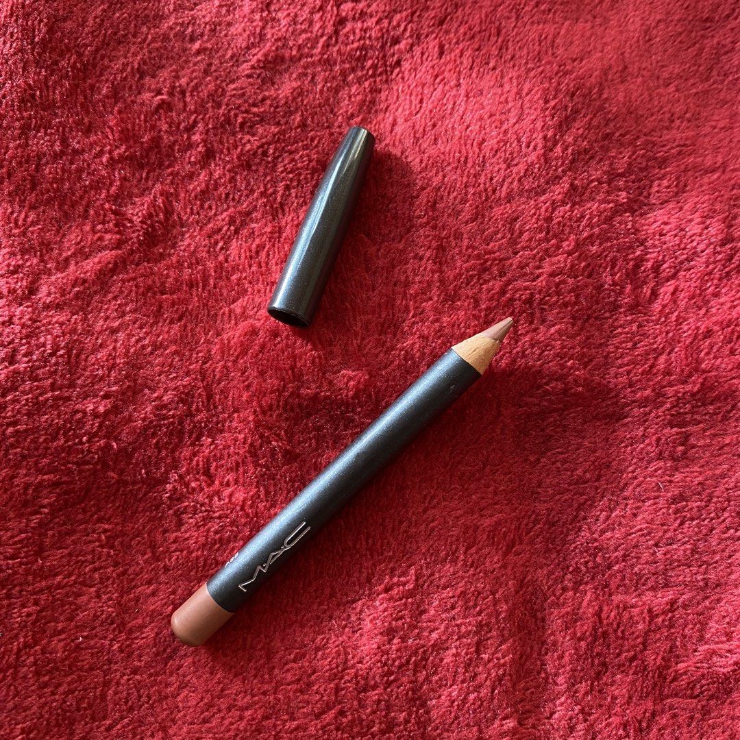 MAC Lip Pencil in Subculture (Category: Makeup) located in Baguio. Submitted by from.deana (Listing ID 1469499216, Image 1). Description: - Authentic MAC lip pencil - Shade: Subculture (versatile neutral brown-pink) - Size: Standard ~3.5 inches with black cap - Condition: Still has decent product left to use - RFS: I don’t use it that much anymore - Great for daily wear or as a lip liner base.