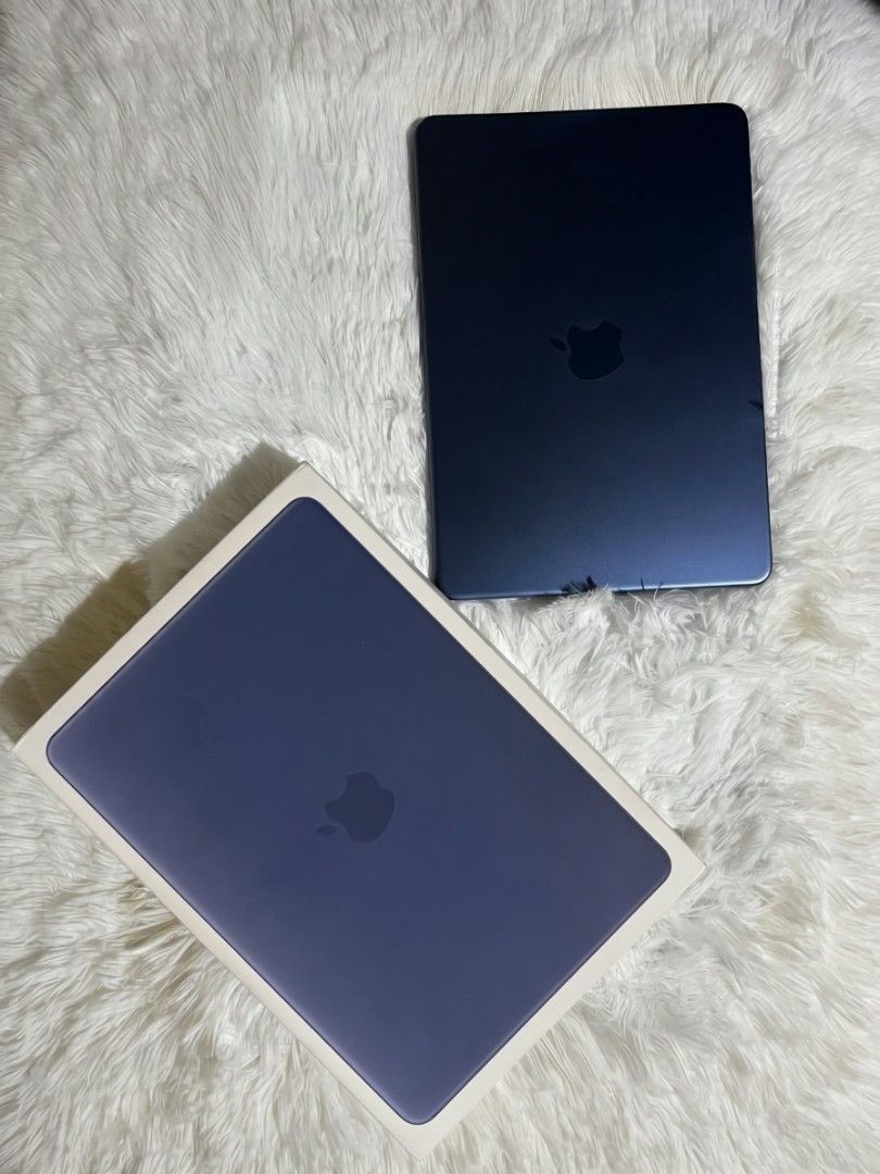 Macbook Neo |Indigo (Category: Laptops & Notebooks) located in Las Pinas. Submitted by jayjace12 (Listing ID 1469526815, Image 1). Description: 💻 FOR SALE: MacBook Neo 🔵 (3 months Old) • Purchased July 25, 2026 • 100% Battery Health (4 Cycles) • Warranty Until July 24, 2027 • Excellent Condition • No Issue 📦 Complete Set.